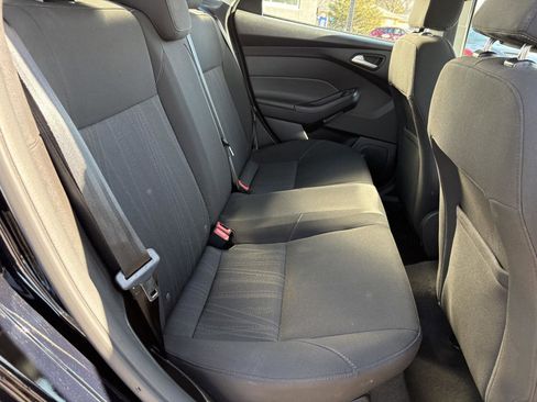 Used 2017 Ford Focus SE image 21