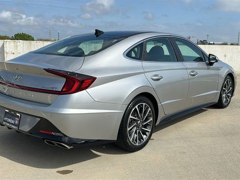 Used 2020 Hyundai Sonata Limited image 13