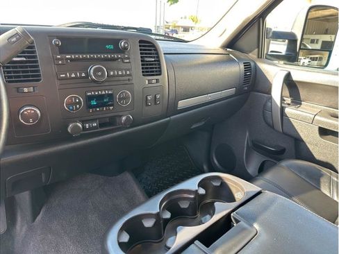 Used 2013 GMC Sierra 2500 SLE w/ SLE Preferred Package image 27