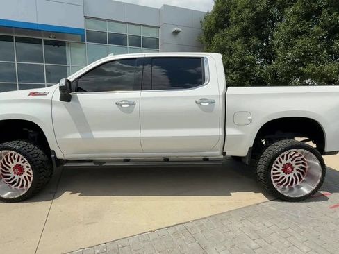 Used 2025 Chevrolet Silverado 1500 LTZ w/ LTZ Premium Package AWD/4WD image 5