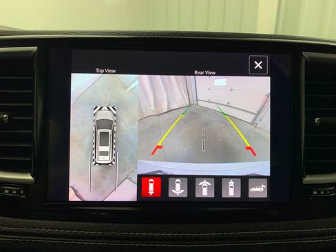 Used 2022 Chrysler Pacifica Limited w/ S Appearance Package image 12