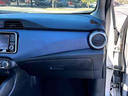 Used 2024 Nissan Versa SV w/ Trunk Package image 19