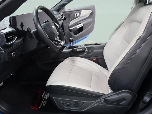 Used 2025 Ford Mustang GT Premium w/ GT Performance Package image 21