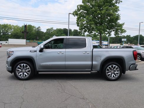 Used 2024 GMC Sierra 1500 Denali AWD/4WD image 7