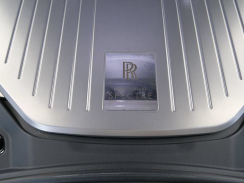 Used 2025 Rolls-Royce Spectre Black Badge w/ Spectre Enhancement Package AWD/4WD image 65