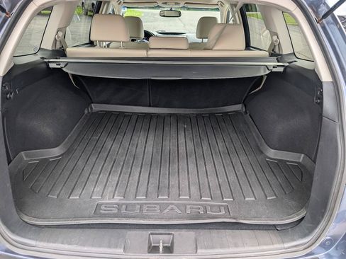 Used 2014 Subaru Outback 2.5i Limited w/ Moonroof Package AWD/4WD image 12