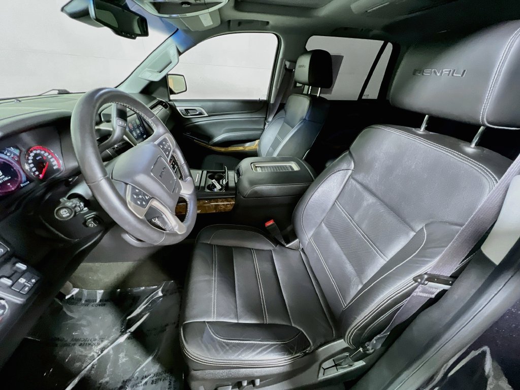 Used 2016 GMC Yukon Denali w/ Open Road Package AWD/4WD image 17