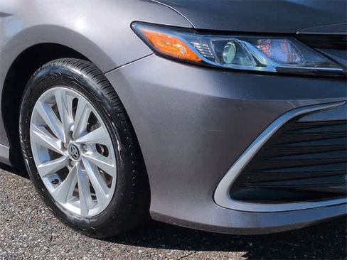 Used 2024 Toyota Camry LE image 11