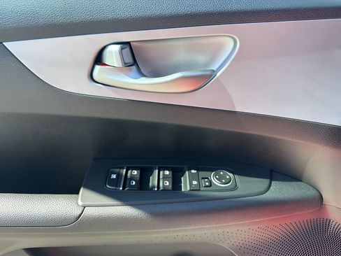 Used 2024 Kia Forte LXS image 22