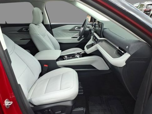 New 2026 Ford Explorer Platinum image 14