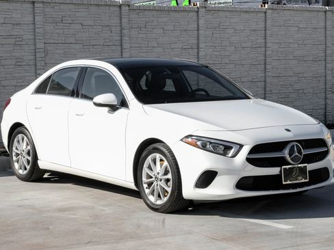 Used 2019 Mercedes-Benz A 220 4MATIC image 8