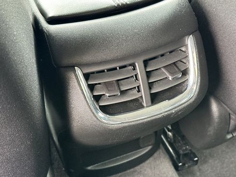 Used 2024 Chevrolet Malibu LT FWD image 14