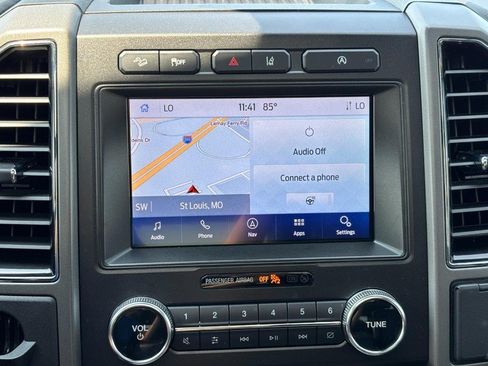 Used 2020 Ford Expedition XLT w/ Equipment Group 202A AWD/4WD image 23