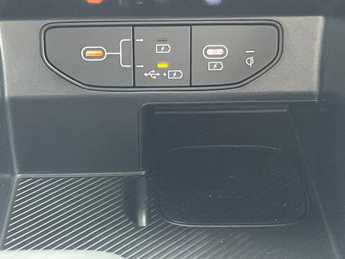 New 2025 Kia Sorento X-Line EX image 31