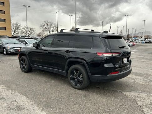 Used 2023 Jeep Grand Cherokee L Altitude image 9