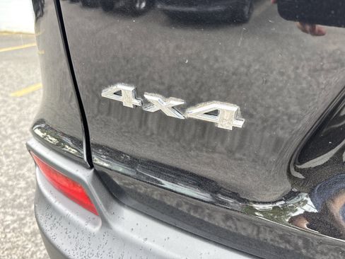 Used 2022 Jeep Cherokee Limited image 8