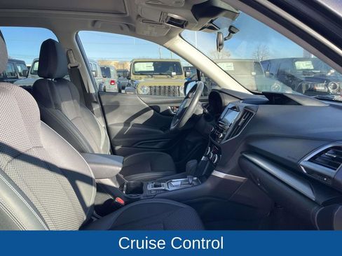 Used 2022 Subaru Forester Premium image 15