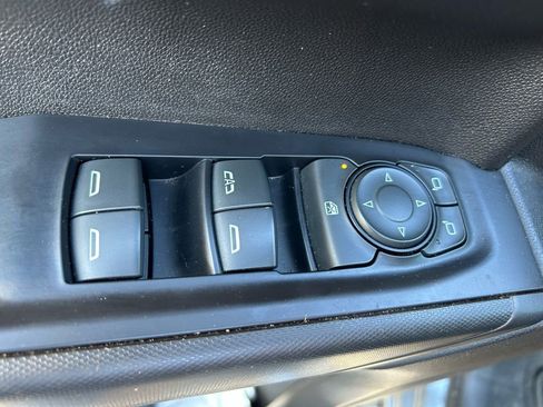 Used 2021 Chevrolet Silverado 1500 Custom image 16