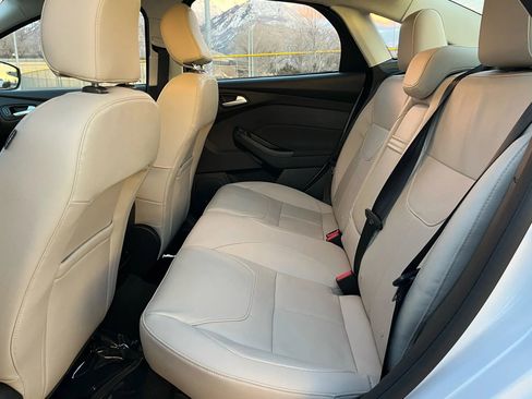 Used 2015 Ford Focus Titanium image 10