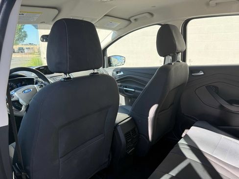 Used 2015 Ford C-MAX SE w/ Interior Protection Package FWD image 22