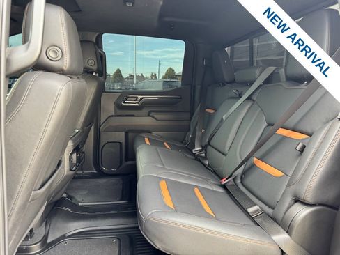 Used 2025 GMC Sierra 1500 AT4 w/ AT4 Premium Package image 14