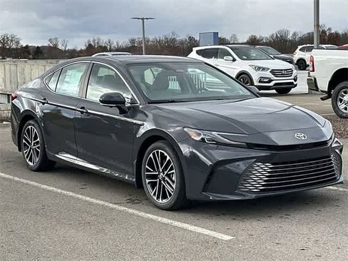 New 2026 Toyota Camry XLE image 28