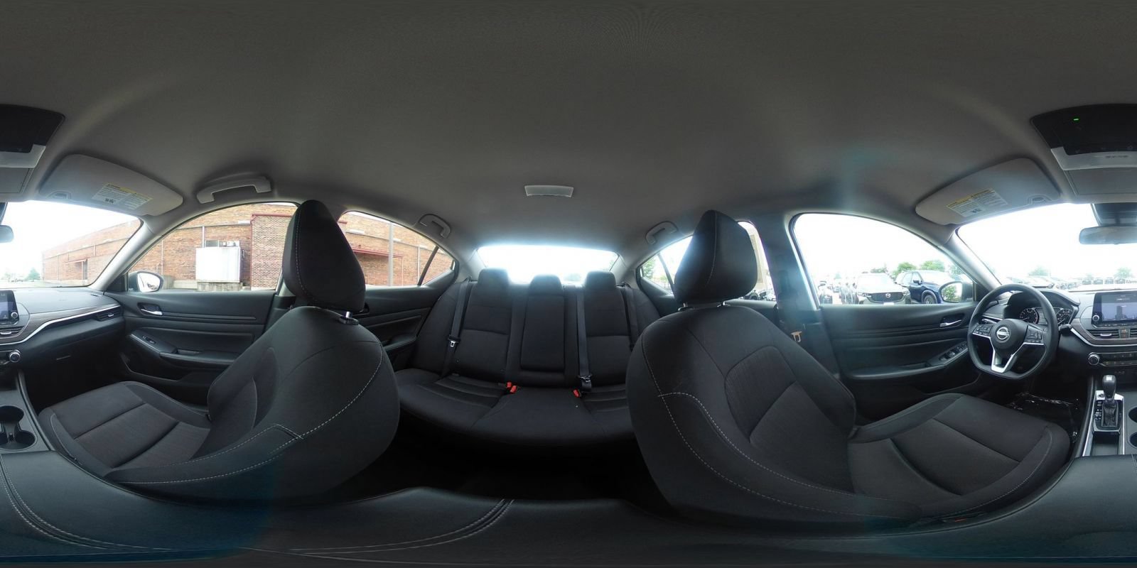Used 2025 Nissan Altima 2.5 SV FWD image 40