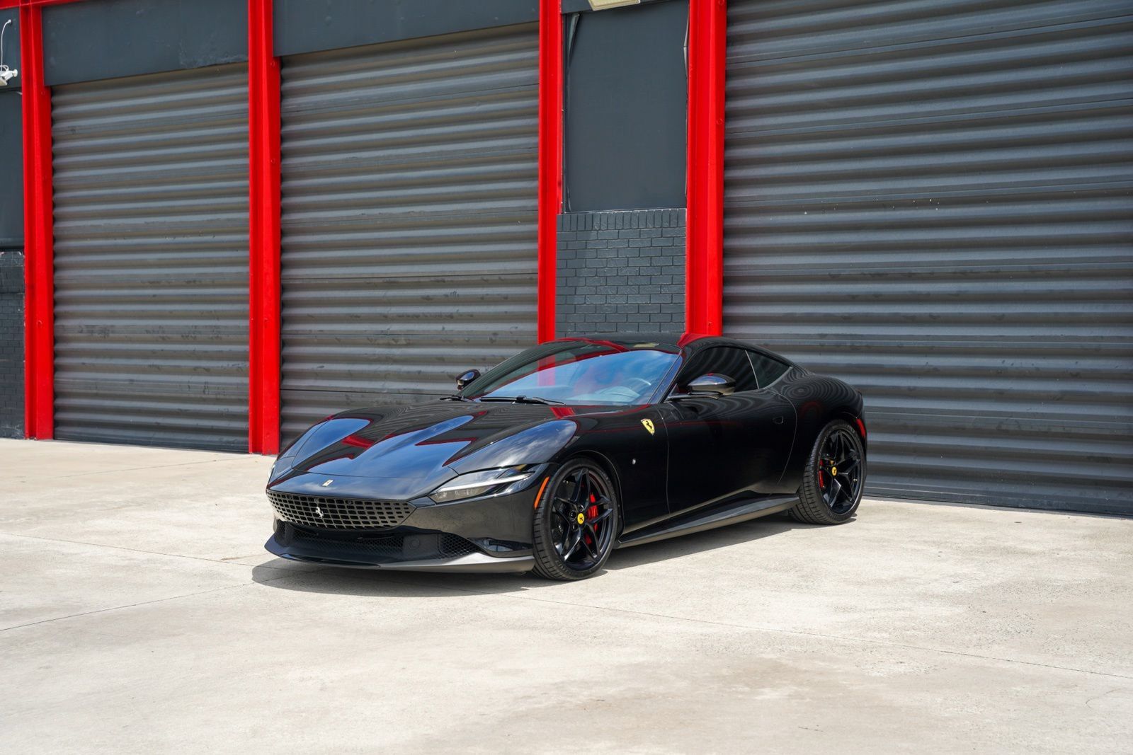 Used 2023 Ferrari Roma RWD image 1