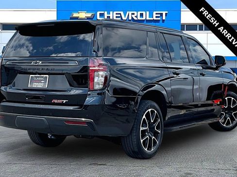 Used 2021 Chevrolet Suburban RST AWD/4WD image 18