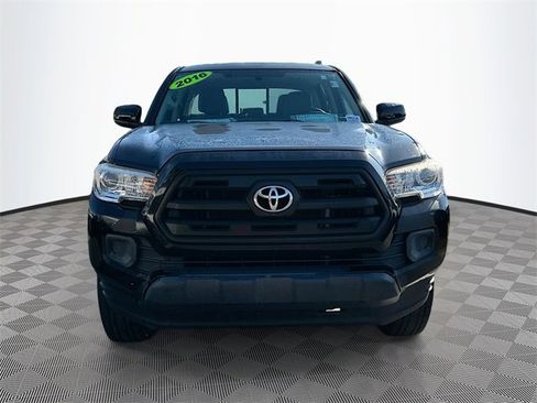 Used 2016 Toyota Tacoma SR image 2