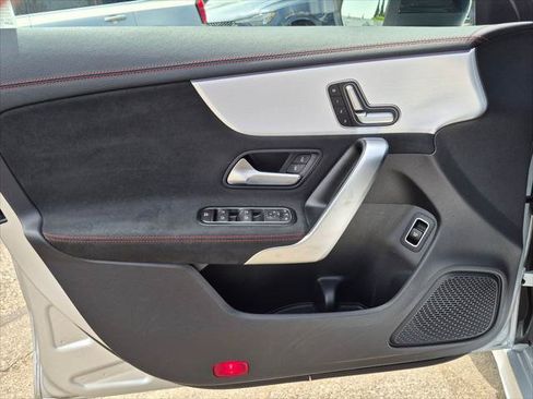 Used 2023 Mercedes-Benz CLA 250 image 10