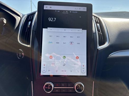 Used 2024 Ford Edge Titanium image 29