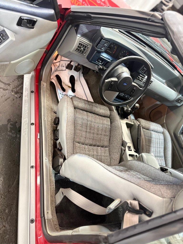 Used 1987 Ford Mustang GT RWD image 26