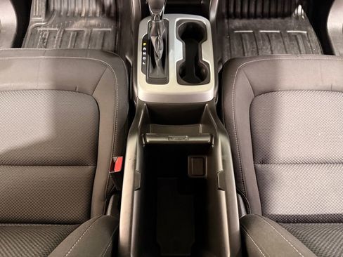Used 2022 Chevrolet Colorado LT w/ Fleet Safety Package image 20