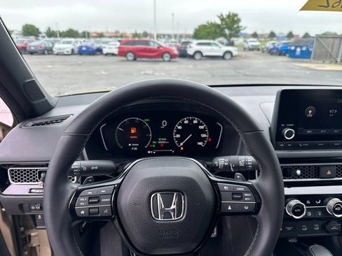 Used 2025 Honda Civic Sport image 10