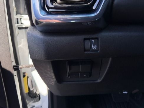 Used 2025 GMC Canyon Elevation w/ Convenience Package AWD/4WD image 19