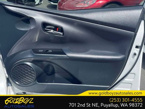 Used 2021 Toyota Prius FWD image 22