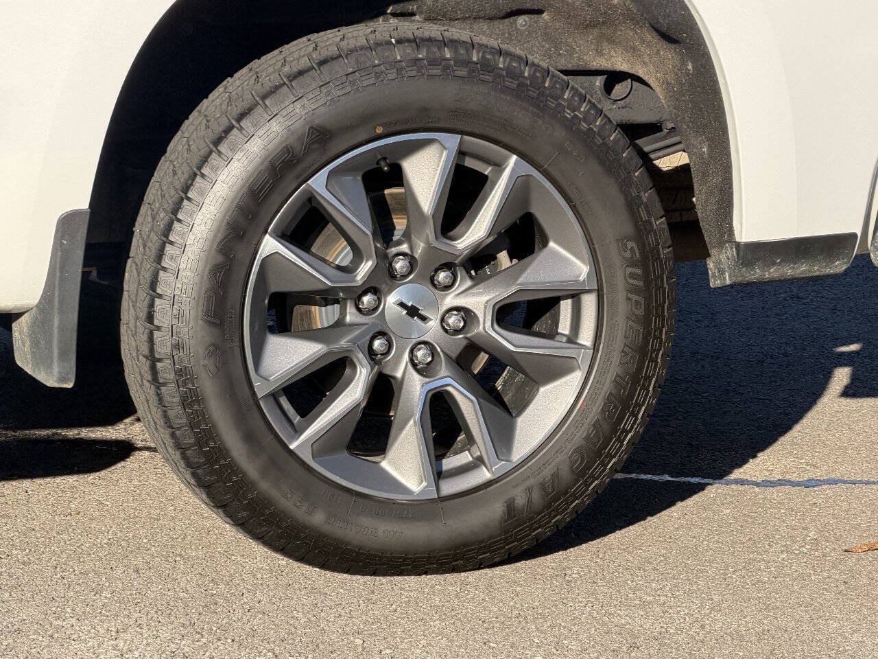 Used 2019 Chevrolet Silverado 1500 RST AWD/4WD image 40