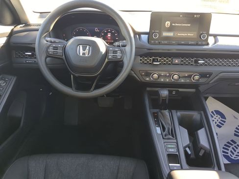 Certified 2024 Honda Accord EX image 28