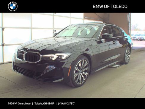 Used 2025 BMW 330i xDrive Sedan w/ Premium Package image 1