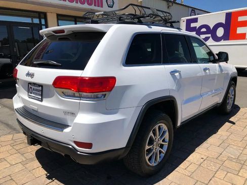 Used 2015 Jeep Grand Cherokee Limited w/ Trailer Tow Group IV AWD/4WD image 2
