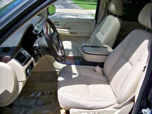Used 2008 Cadillac Escalade AWD image 15