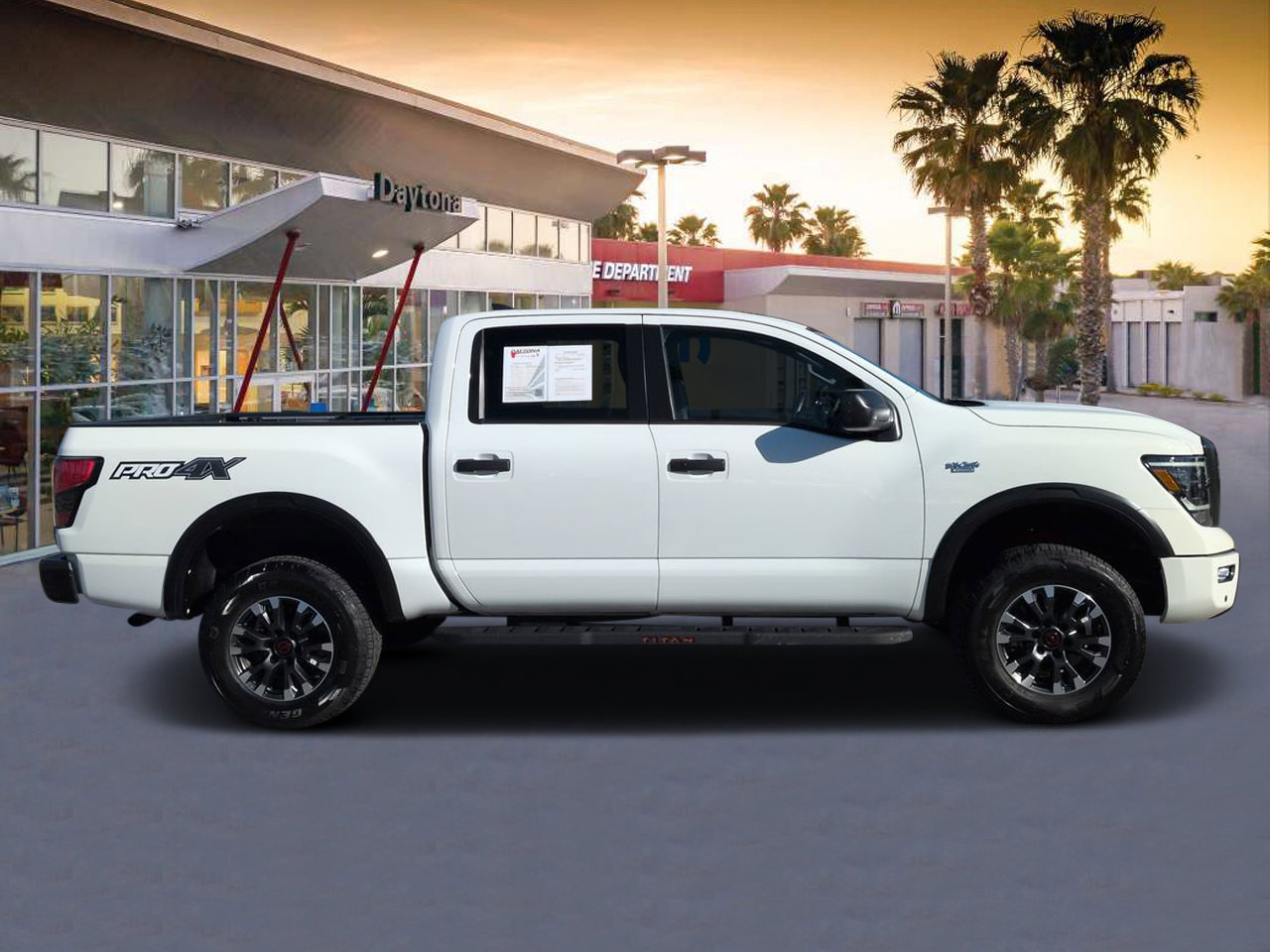 Used 2024 Nissan Titan PRO-4X w/ Pro-4x Utility Package AWD/4WD image 2