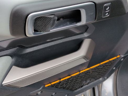 Used 2023 Ford Bronco Badlands image 15