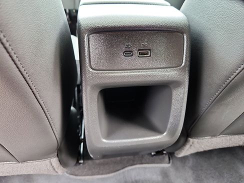 Used 2024 Chevrolet Trax RS w/ Sunroof Package image 40