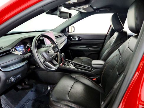 Used 2022 Jeep Compass Limited image 8