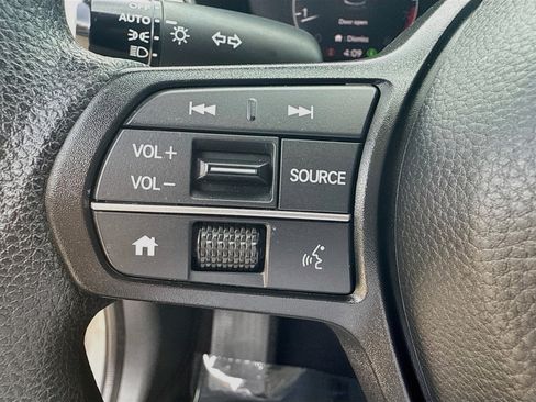 Used 2023 Honda HR-V LX image 35