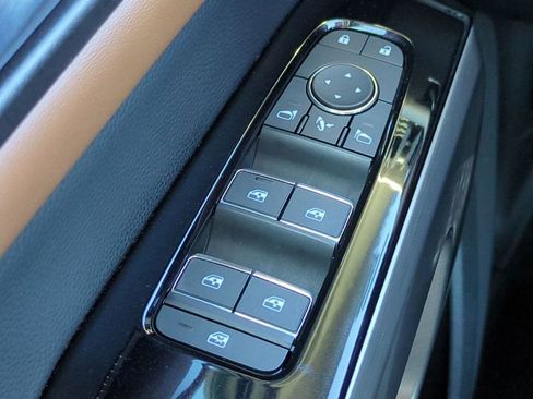 Certified 2024 Nissan Pathfinder Platinum image 26