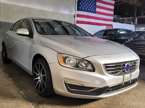 Used 2016 Volvo S60 T5 Premier image 4