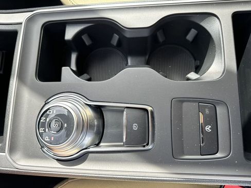 New 2024 Ford Edge SE w/ Black Appearance Package image 29